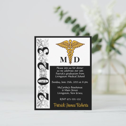 Invitation Caduceus Black & Gold Médicale School Graduation (Debout devant)