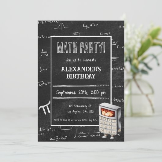 Invitation Calcul des formules mathématiques du tableau noir  (Debout devant)