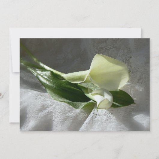 Invitation Calla Lilies sur le Mariage de dentelle blanche (Devant)