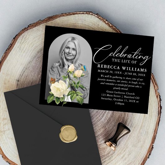 Invitation Calligraphie à fleurs blanches Célébration de la v