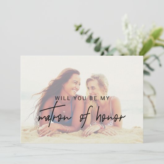 Invitation Calligraphie Whimsical Faded Photo Matron D'Honneu (Debout devant)