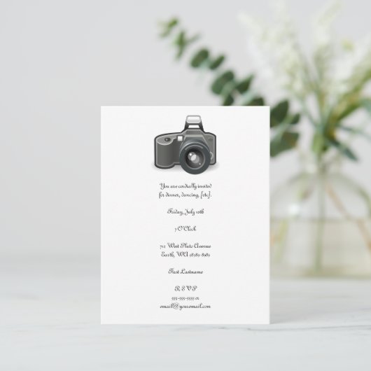 Invitation Caméra reflex (Debout devant)