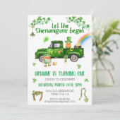 Invitation Camion d'anniversaire de la Saint-Patrick en folie (Debout devant)