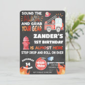 Invitation Camion d'incendie - Pompier - Sonner l'alarme Anni (Debout devant)