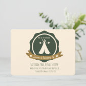 Invitation Camping Anniversaire Teepee Badge (Debout devant)