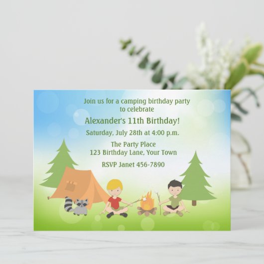 Invitation Camping pour garçon Anniversaire (Debout devant)