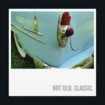 Invitation Car Lover 50th Birthday - Not Old.Classique<br><div class="desc">Une drôle d'invitation à la fête du 50e anniversaire de voiture pour les passionnés d'auto et d'engrenages spéciaux. Entièrement personnalisable; vous pouvez changer la ligne "Pas vieux. Classique." sur le devant et sur le dos aussi. Aidez-les à participer à la célébration de leur anniversaire. Personnalisez-le en ajoutant le nom de...</div>