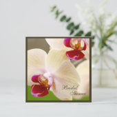 Invitation Carré de Fête de l'mariée des orchidées roses et c (Debout devant)