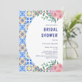 Invitation Carrelage bleu italien Fête des mariées méditerran (Debout devant)