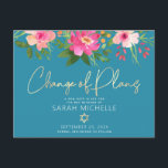 Invitation Carte Postale Aquarelle bat mitzvah Florale or Script bleu<br><div class="desc">Assurez-vous que tous vos amis et parents pourront encore célébrer le Bat mitzvah d’étape de votre fille, quelles que soient les circonstances imprévues dans le monde. Envoyez cette carte postale chic et personnalisée "Changement de plan". Une aquarelle florale chic, étonnante, rose et pêche, avec typographie de scénario de feuille d'or...</div>