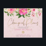 Invitation Carte Postale Aquarelle rose bat mitzvah Floral Script moderne<br><div class="desc">Assurez-vous que tous vos amis et parents pourront encore célébrer le Bat mitzvah d’étape de votre fille, quelles que soient les circonstances imprévues dans le monde. Envoyez cette carte postale chic et personnalisée "Changement de plan". Une étonnante aquarelle florale rose et pêche avec une typographie de scénario de feuille d'or...</div>