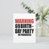 Invitation Carte Postale Avertissement 69 Anniversaire En Cours (Debout devant)