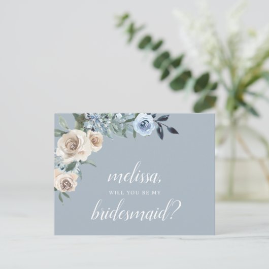 Invitation Carte Postale Be My Bridesmaid Dusty Blue Beige Fleurs Boho Inv (Debout devant)