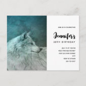 Invitation Carte Postale Beau loup gris dans une forêt foncée Anniversaire (Devant)