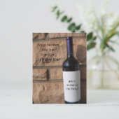 Invitation Carte Postale Bouteille de vin avec Purple Party (Debout devant)