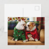 Invitation Carte Postale Bulldogs de Noël en pulls (Devant / Derrière)