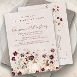 Invitation Carte Postale Citrouille blanc Bourgogne Fleur sauvage 21e anniv<br><div class="desc">D'élégants citrouilles blancs sont nichés dans des fleurs d'aquarelle bordeaux et blanches.</div>