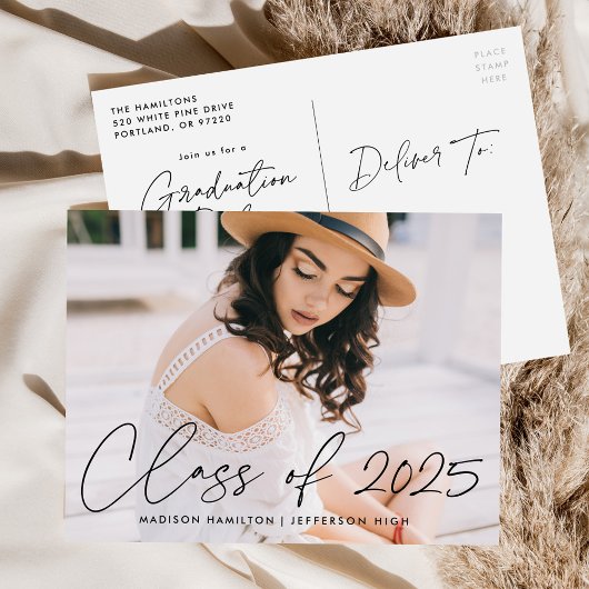 Invitation Carte Postale Classe de Black Script Photo Graduation Party 2025