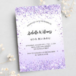 Invitation Carte Postale Écriture pétillante de lavande violette d'annivers<br><div class="desc">Pour une soirée élégante de 40ème anniversaire (ou tout âge). Un arrière - plan chic,  blanc et violet. Décoré de parties scintillant violette,  pétillant. Personnalisez et ajoutez un nom et des détails du parti. Le nom est écrit avec un script de style manuscrit</div>
