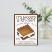 Invitation Carte Postale Fête d'anniversaire des Marshmallow S'mores au feu (Debout devant)