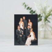 Invitation Carte Postale FRIENDS™| Groupe en noir et blanc (Debout devant)
