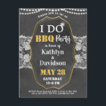 Invitation Carte Postale JE FAIS Fiançailles Élégant Lace Chalkboard BBQ Pa<br><div class="desc">JE FAIS Fiançailles Elegant Lace Chalkboard BBQ Party Invitation carte postale. Célébrez votre événement spécial avec cette belle carte d'invitation. Tous les textes sont pré-arrangés pour que vous personnalisiez facilement et rapidement avec vos propres détails.</div>