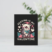 Invitation Carte Postale La lecture est ma Saint-Valentin (Debout devant)