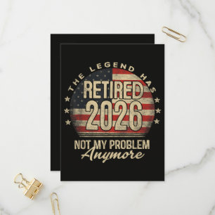 Invitation Carte Postale La légende a pris sa retraite 2026 drôle
