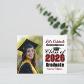 Invitation Carte Postale Maroon Class of 2026 Photo Graduation Party (Debout devant)