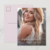 Invitation Carte Postale Nom dans le script | Blush Pink Photo Graduation (Devant / Derrière)