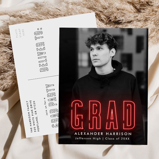 Invitation Carte Postale Parti de graduation photo moderne Red Neon