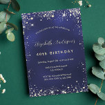 Invitation Carte Postale Parties scintillant d'or bleu marine anniversaire<br><div class="desc">Un arrière - plan bleu marine,  décoré de parties scintillant d'or imitation clair,  brille. La couleur bleue est inégale. Personnalisez et ajoutez votre nom et vos détails. Le nom est écrit avec un script de style moderne écrit à la main.</div>