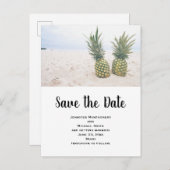 Invitation Carte Postale Photo de 2 ananas sur une plage Enregistrer la dat (Devant / Derrière)