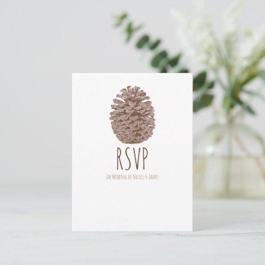 Invitation Carte Postale Réponse de mariage simple élégant cône de pin rust (Debout devant)