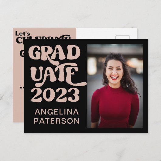 Invitation Carte Postale Retro Script Photo Black & Pink Graduate Party (Devant / Derrière)