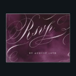 Invitation Carte Postale Romantic Moody plum calligraphie mariage RSVP<br><div class="desc">Script de calligraphie d'écriture manuscrite romantique sur moody prum profond violet aquarelle arrière - plan,  élégant et sophistiqué,  grande carte postale de mariage RSVP pour mariage vintage,  mariage d'automne ou d'hiver et mariage de soirée. Voir toutes les pièces correspondantes dans la collection.</div>