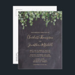 Invitation Carte Postale Rustique Chalkboard Eucalyptus Mariage de verdure<br><div class="desc">Invitation vos amis et votre famille à votre mariage avec cette ardoise de tableau rustique avec eucalyptus, élégantes mais décontractées invitations de mariage. Personnalisez avec les noms, la date du mariage, l'emplacement et toute autre information. Ces invitations uniques à des mariages verdoyants feront une impression durable. DROIT D'AUTEUR © 2020...</div>
