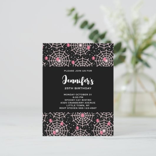 Invitation Carte Postale Toiles d'araignées et motif d'araignées pour Hallo (Debout devant)