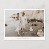 Invitation Carte Postale Typographie d'or simple Mariage photo Enregistrer  (Devant)