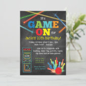 Invitation Carton d'invitation pour fête de bowling Game On A (Debout devant)