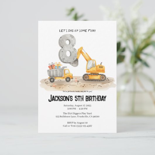 Invitation Carton d'invitation pour les 8 ans d'un garçon sur (Debout devant)