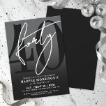 Invitation Carton d'invitation pour une fête d'anniversaire d<br><div class="desc">Célébrez quarante ans avec style grâce à cette invitation moderne de fête d'anniversaire avec un dégradé de gris à noir. Le design présente un grand « 40 » noir sur la majeure partie de la carte, avec « Forty » superposé en élégante écriture blanche pour un effet audacieux et contemporain....</div>