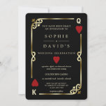 Invitation Casino glamour Las Vegas Poker Mariage<br><div class="desc">Casino Royale de luxe, design de cartes à thème art déco. Il présente un style art déco vintage, un cadre rompu de Roaring des années 1920 avec fausse feuille d'or Fleur-de-lis, coeurs rouges, Q et K sur deux coins (simulant des cartes à jouer), sur arrière - plan noir. Des termes...</div>