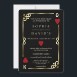 Invitation Casino glamour Las Vegas Poker Mariage<br><div class="desc">Casino Royale de luxe, design de cartes à thème art déco. Il présente un style art déco vintage, un cadre rompu de Roaring des années 1920 avec fausse feuille d'or Fleur-de-lis, coeurs rouges, Q et K sur deux coins (simulant des cartes à jouer), sur arrière - plan noir. Des termes...</div>