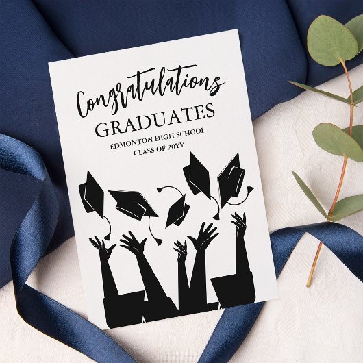 Invitation Casquette de script moderne Toss White Graduation