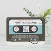 Invitation Cassette des années 80 Musique Bleu Anniversaire (Debout devant)