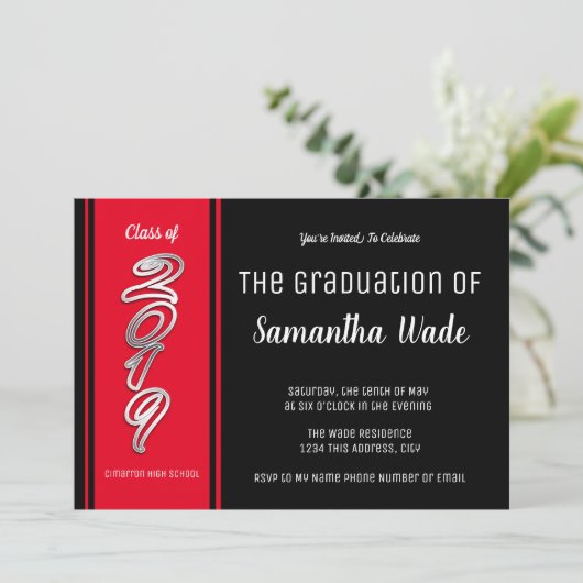 Invitation Catégorie 2019 Diplôme d'études secondaires ou col (Debout devant)