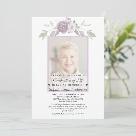 Invitation Célébration de la vie Faded Floral Photo Memorial (Debout devant)