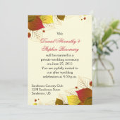 Invitation Célébration de mariage automnal avec feuilles d'au (Debout devant)