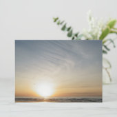 Invitation Célébration du lever de soleil sur la plage Ajoute (Debout devant)
